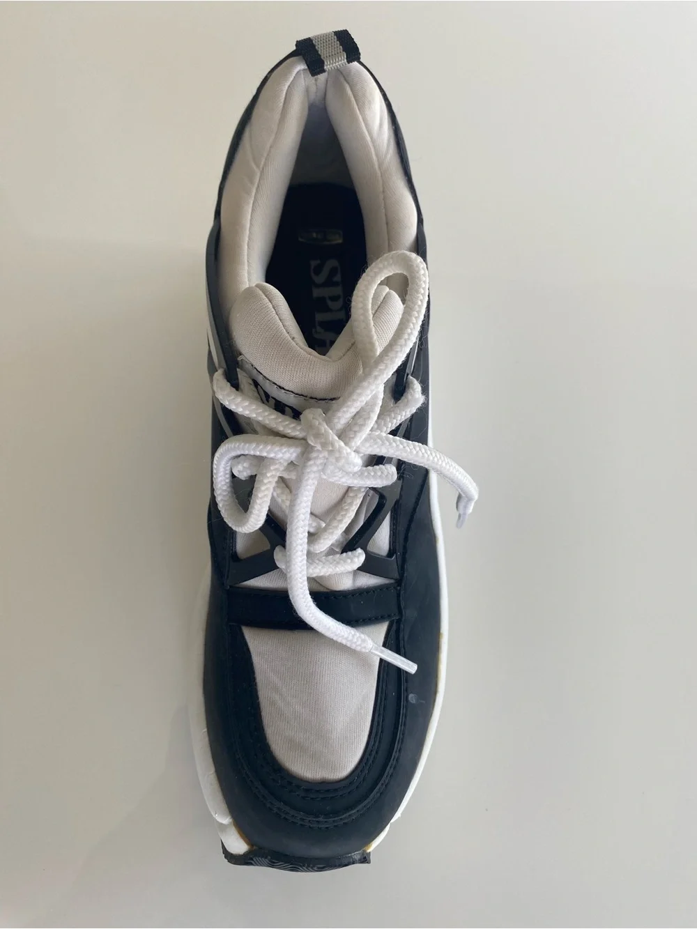 Rare Vintage Y2K Splash Platform Sneakers 8 Black & White